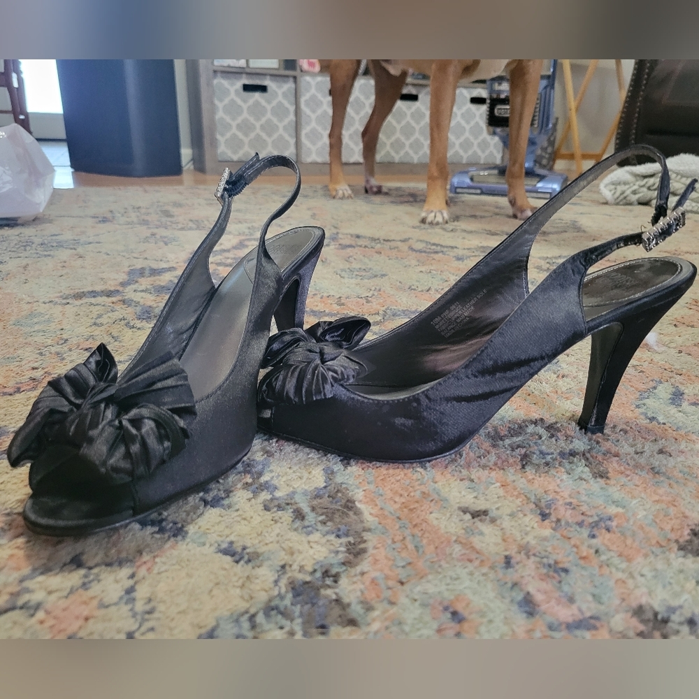 Womens dress heels, black, size 10